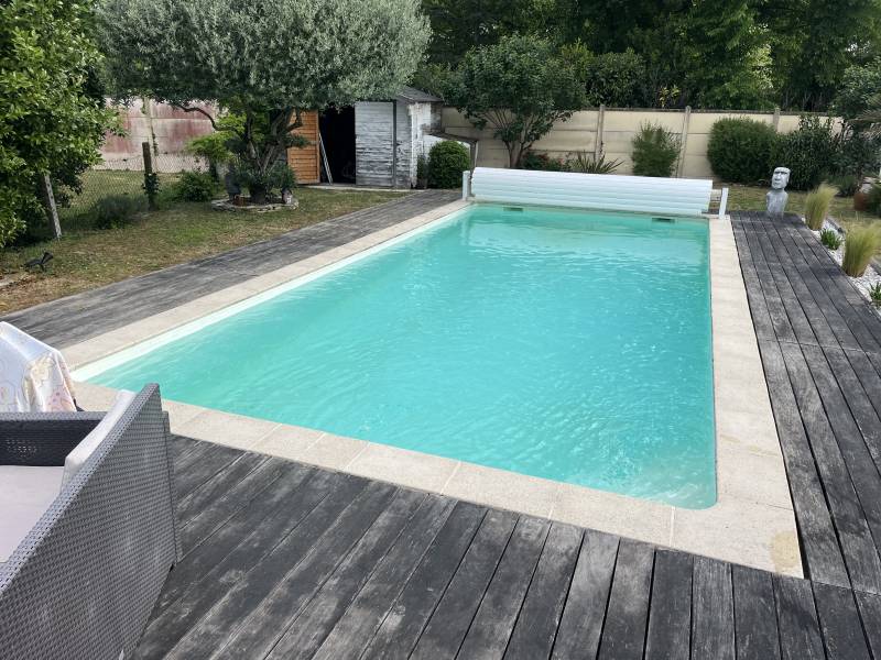 Assurez la prise en charge de vos fuites d'eau de piscine à Saint-Emilion – Diagnostic et garantie